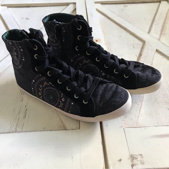 Desigual high top wearable art sneakers lace up geometric print EU 37 Us 6.5 - Picture 2 of 9